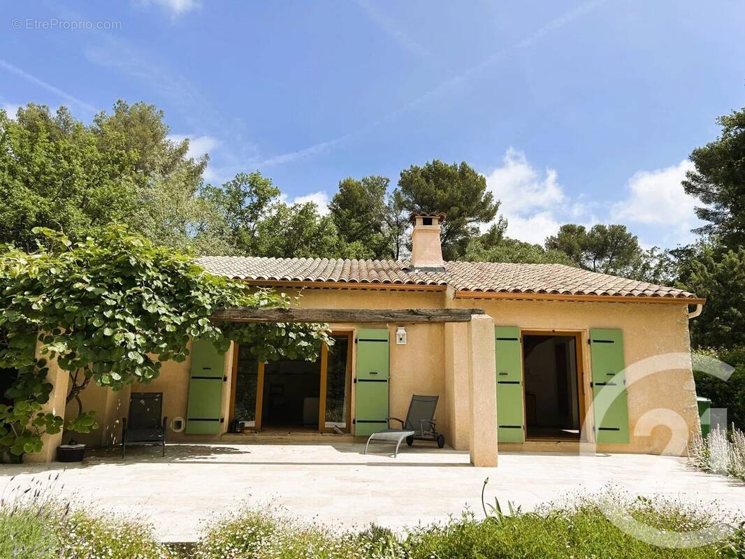 Maison à ROQUEFORT-LES-PINS