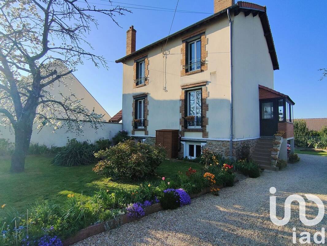 Photo 1 - Maison à LIMOURS
