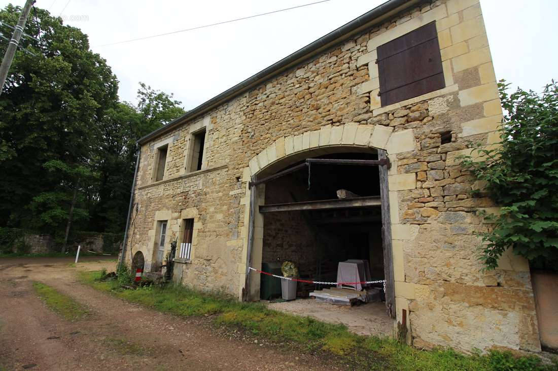 Maison à CLAMECY