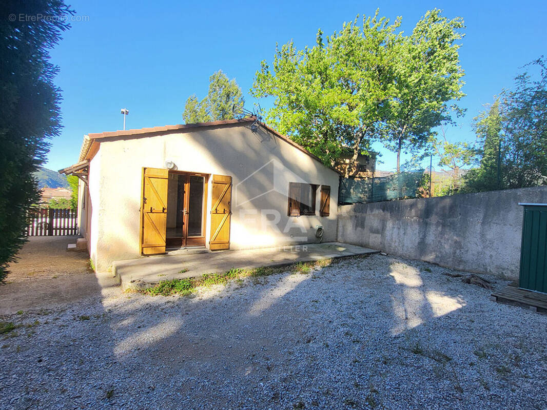 Maison à CHATEAU-ARNOUX-SAINT-AUBAN