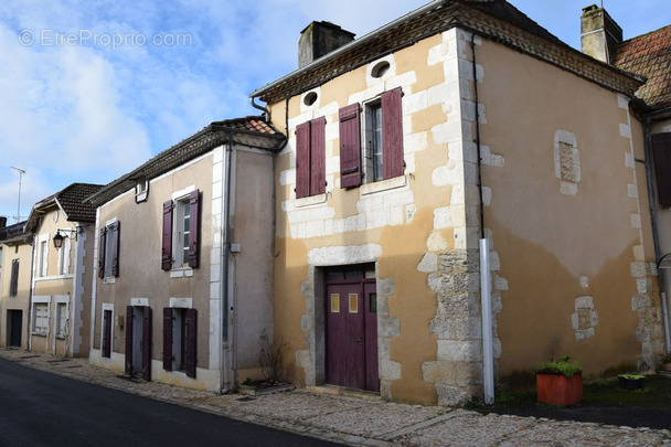 Maison à VILLAMBLARD