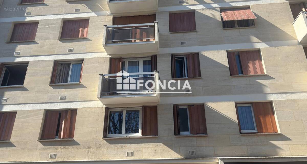Appartement à VILLENEUVE-SAINT-GEORGES