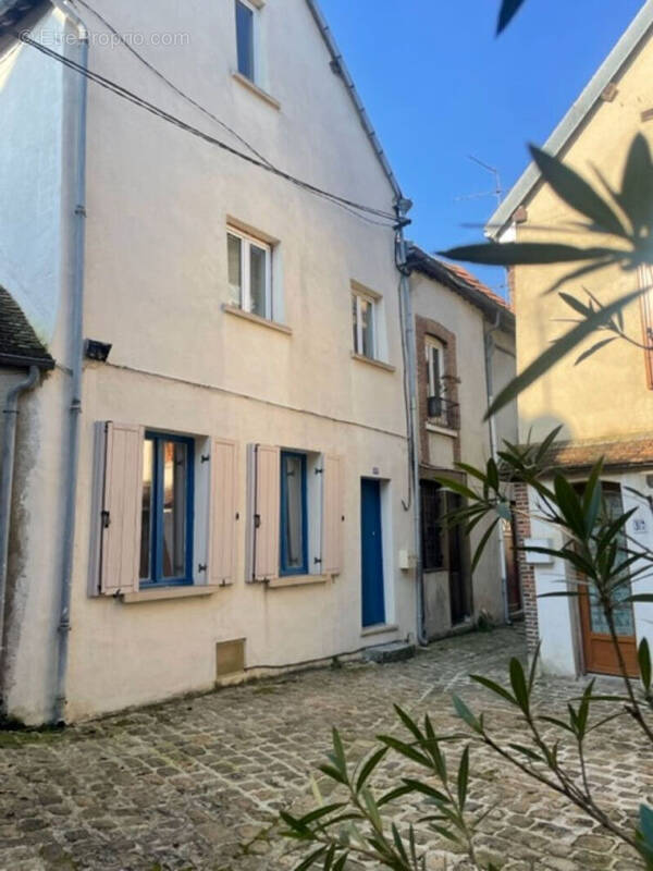 Maison à SEZANNE