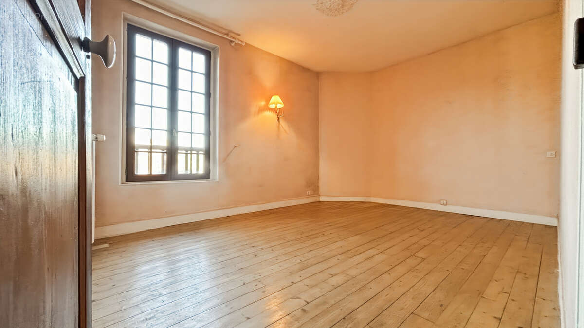 Maison à ETAMPES