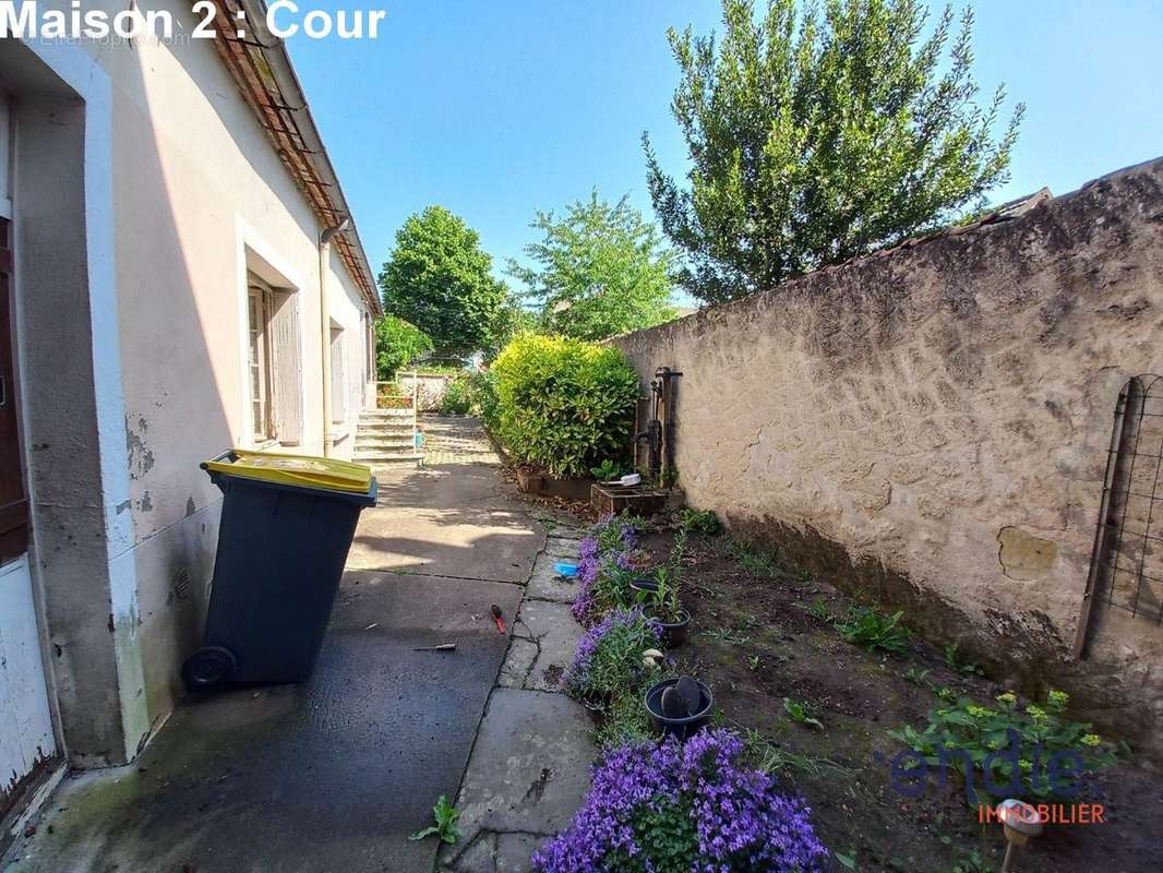 Maison à COSNE-D&#039;ALLIER