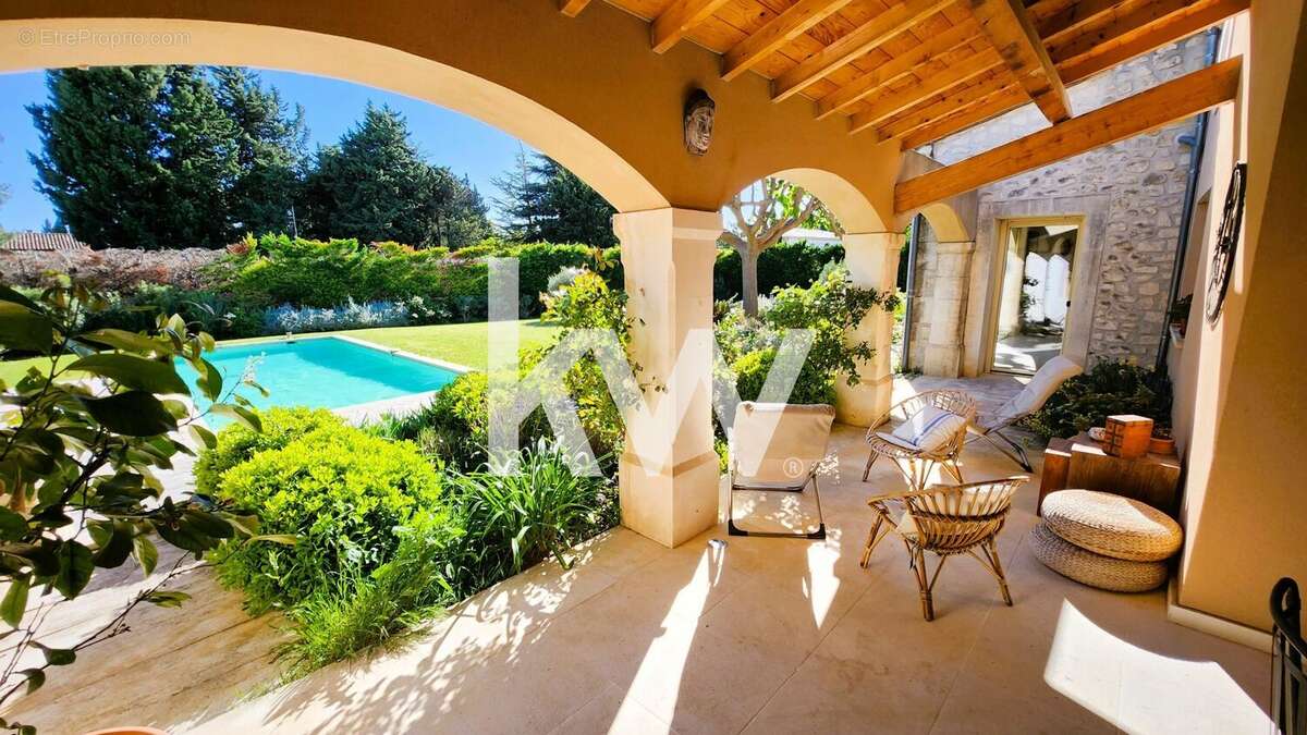 Maison à MAUSSANE-LES-ALPILLES