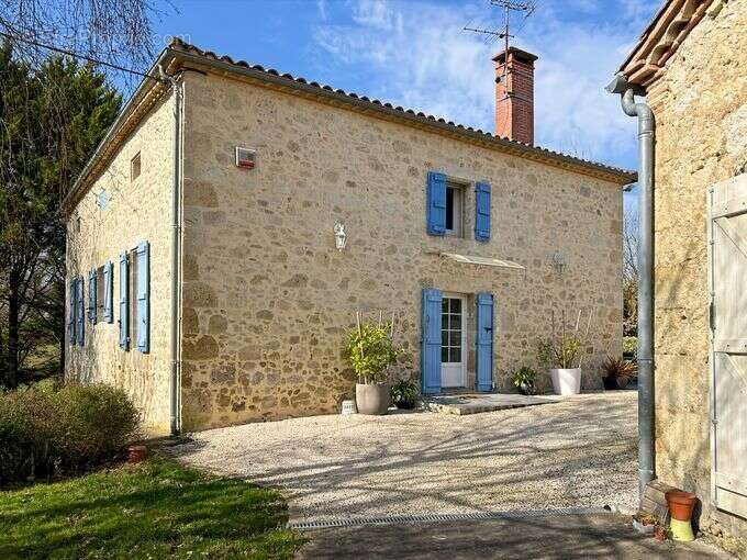 Maison à SEMPESSERRE