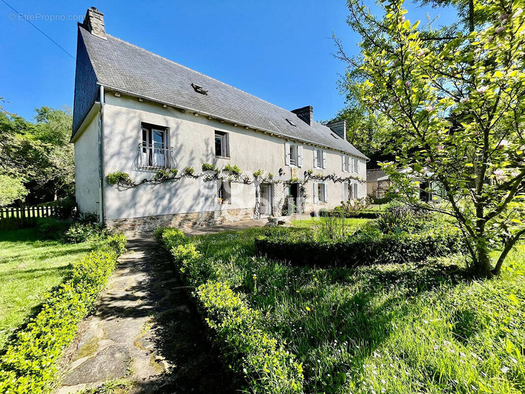 Maison à CAULNES