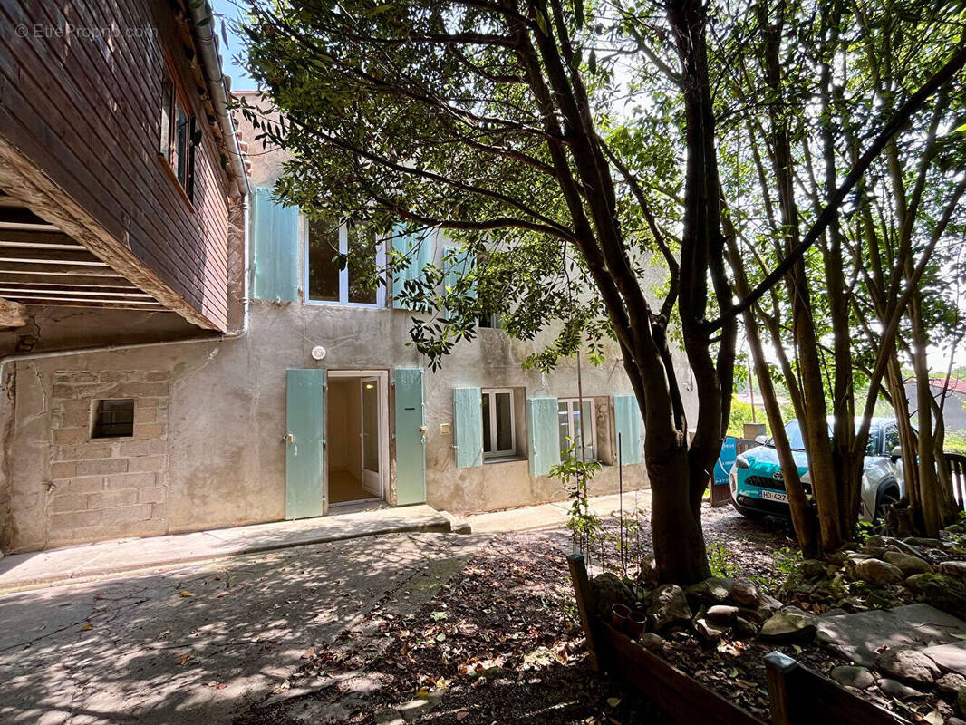 Maison à ALAIGNE