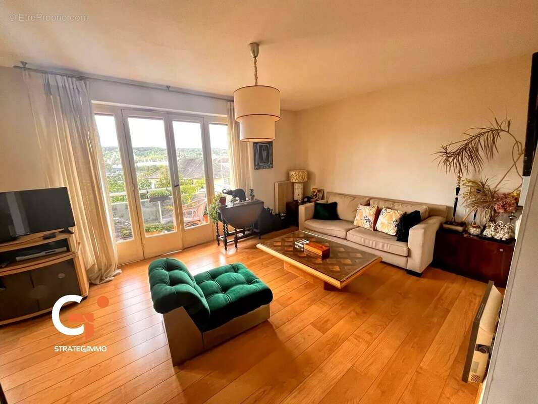 Appartement à PETIT-COURONNE