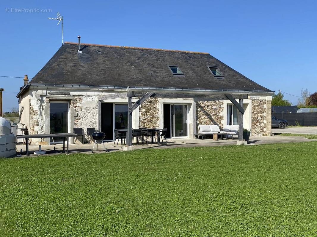Maison à BRISSAC-QUINCE