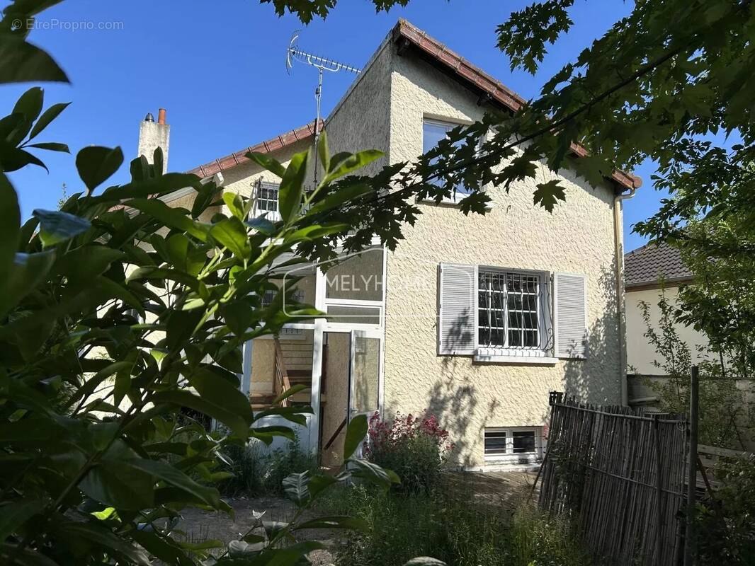 Maison à RAMBOUILLET