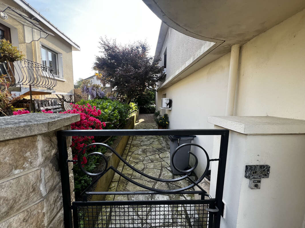 Maison à CHATELLERAULT