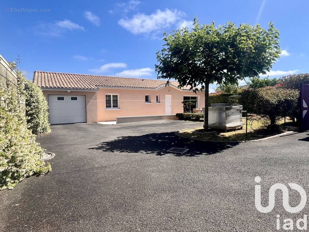 Photo 1 - Maison à CARIGNAN-DE-BORDEAUX