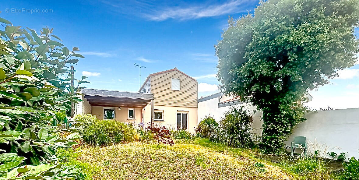 Maison à SAINT-MICHEL-CHEF-CHEF
