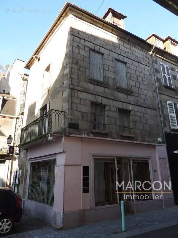 Maison à AUBUSSON