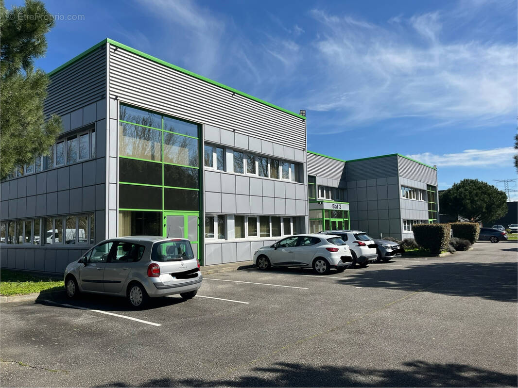 Commerce à CASTELNAU-D&#039;ESTRETEFONDS