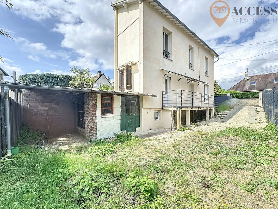 Maison à GROSLAY