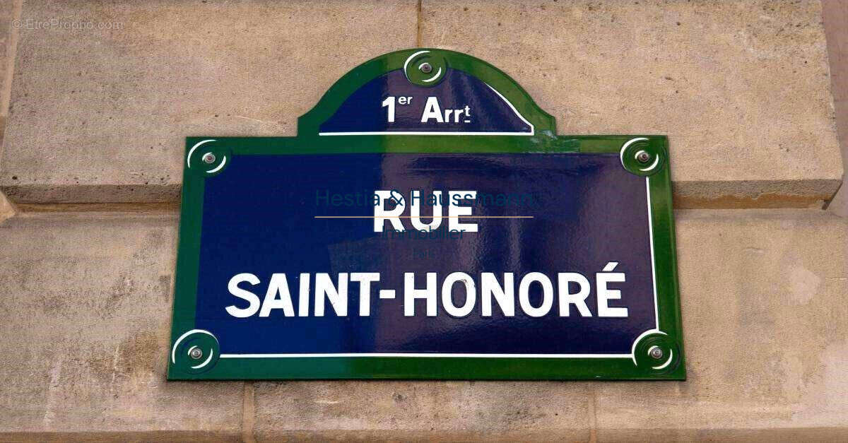 Appartement à PARIS-1E