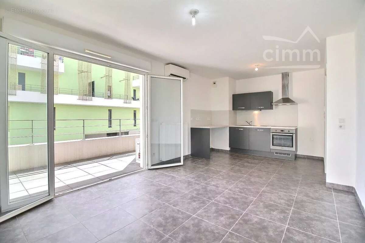 Appartement à JUVIGNAC