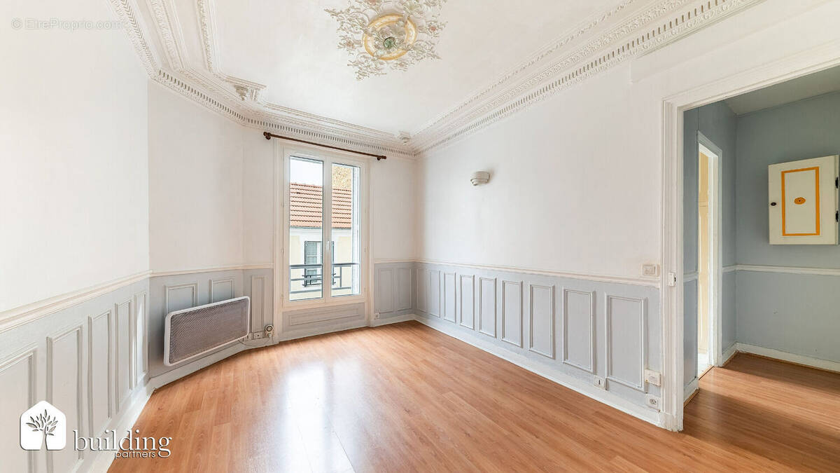 Appartement à COURBEVOIE