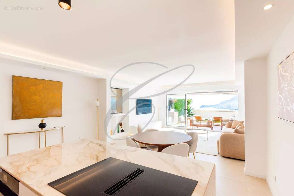 Appartement à ROQUEBRUNE-CAP-MARTIN
