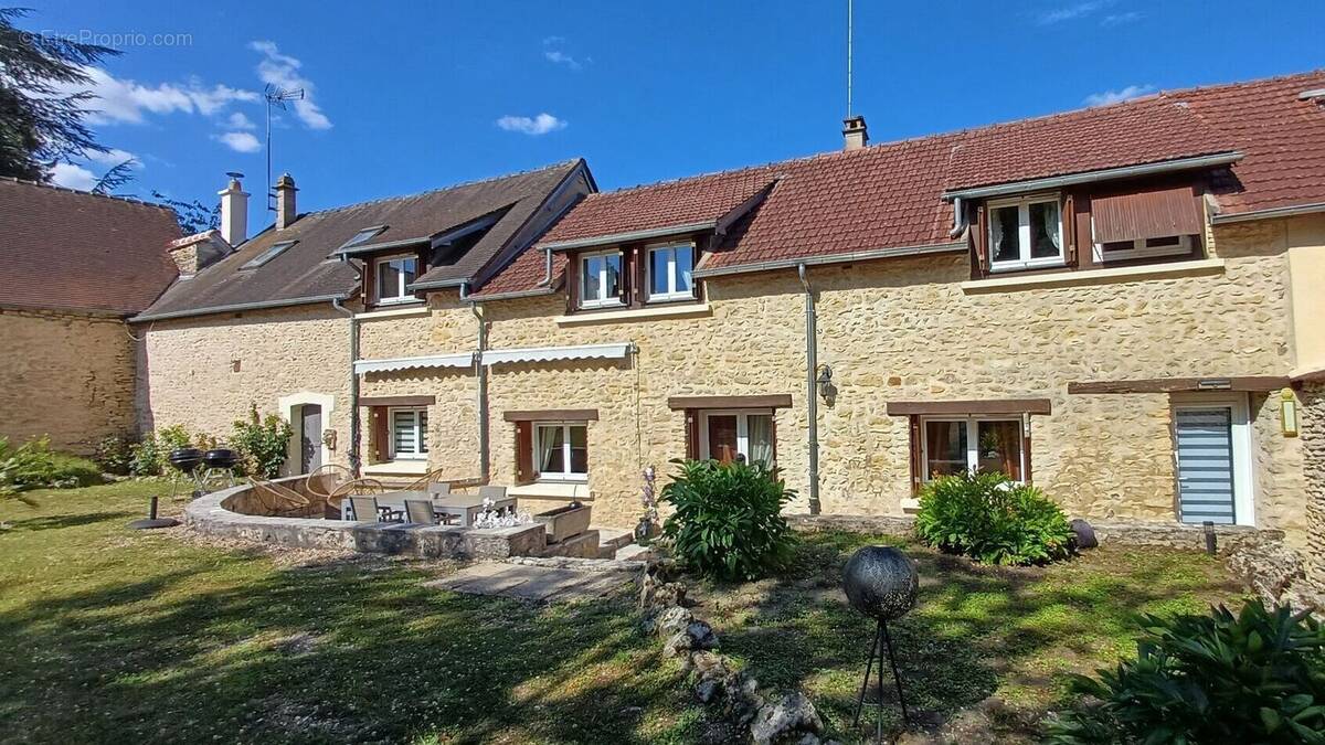 Maison à SAINT-CLAIR-SUR-EPTE