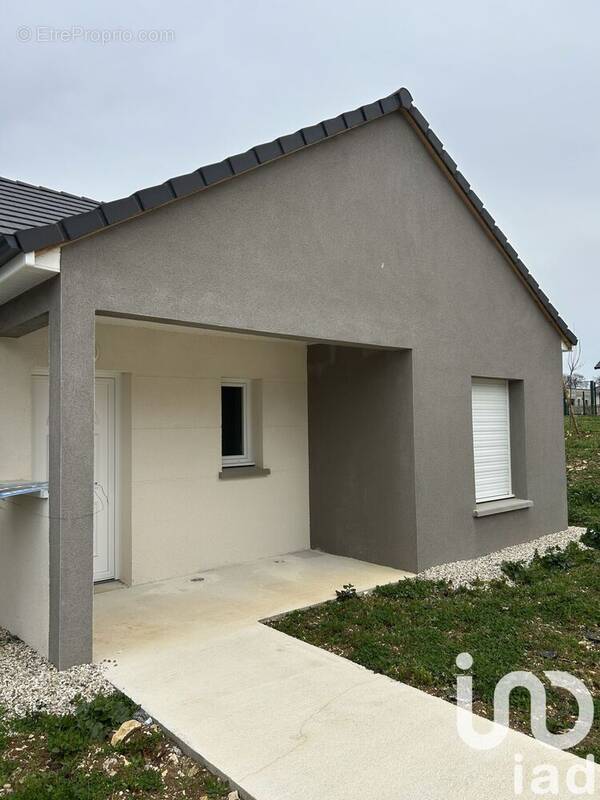 Photo 1 - Maison à BOURGES
