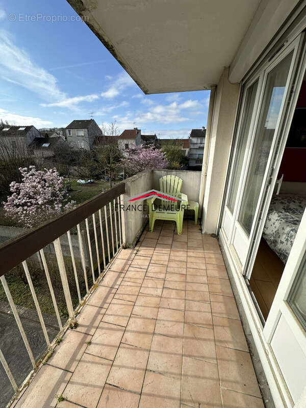 Appartement à FREPILLON