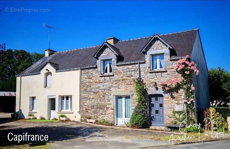 Maison à LA GACILLY