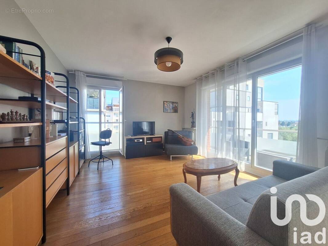Photo 1 - Appartement à CHOISY-LE-ROI