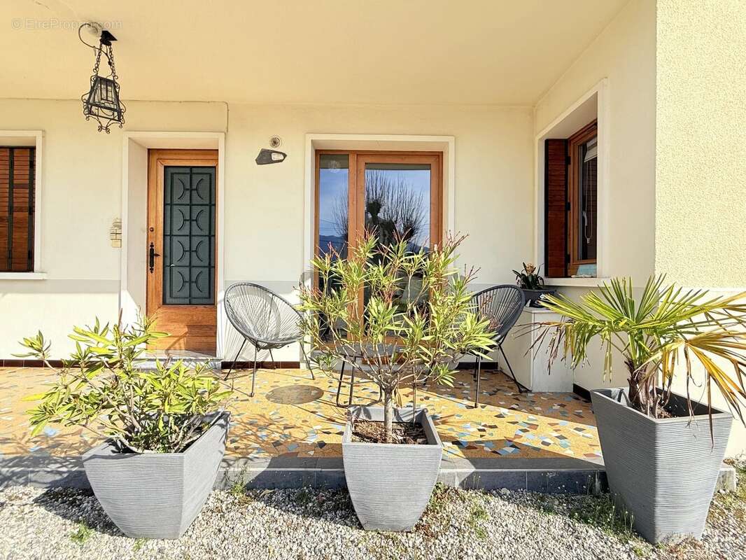 Appartement à AIX-LES-BAINS