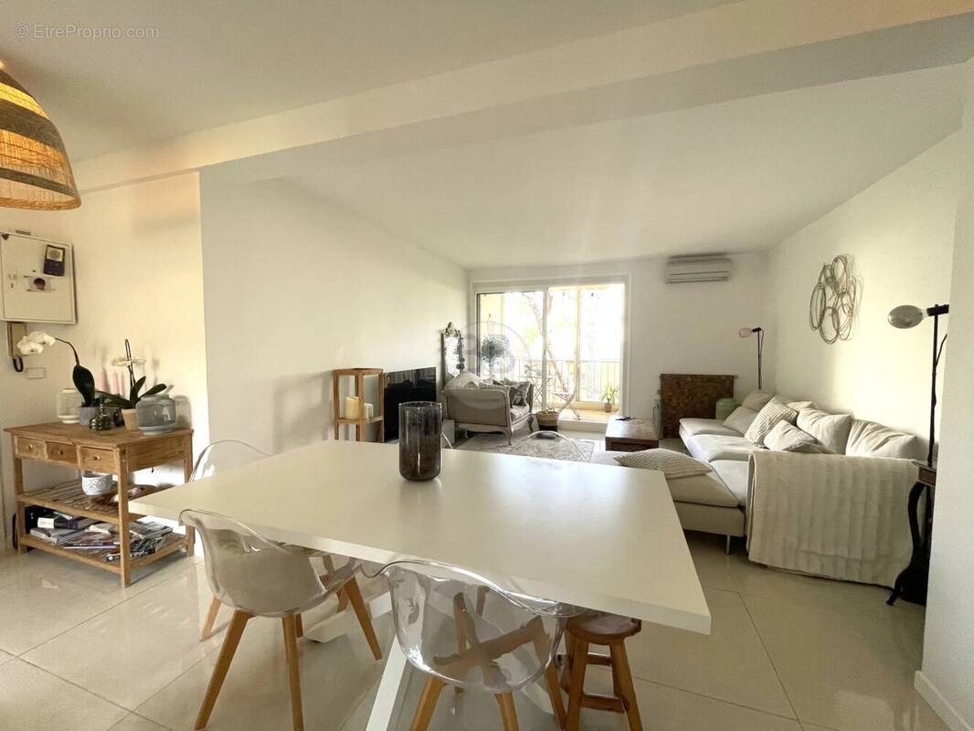 Appartement à SAINT-RAPHAEL
