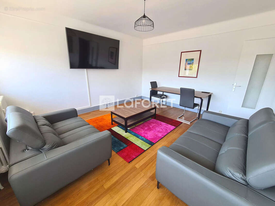 Appartement à COGNIN