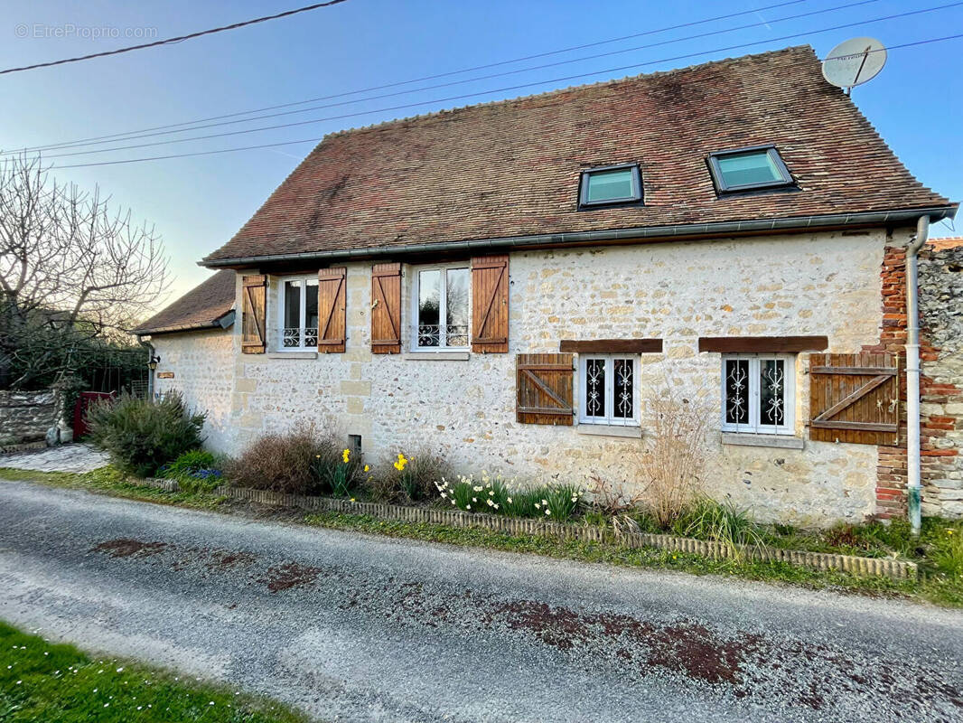 Maison à MARINES