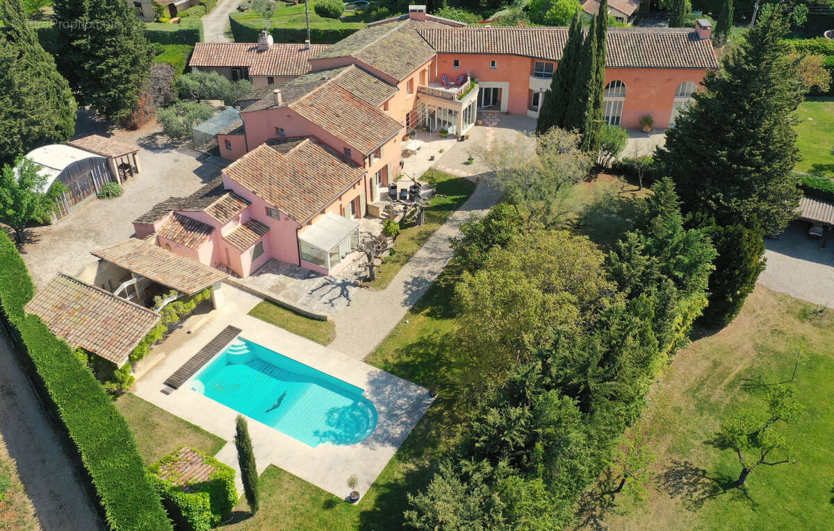 Maison à LORIOL-DU-COMTAT