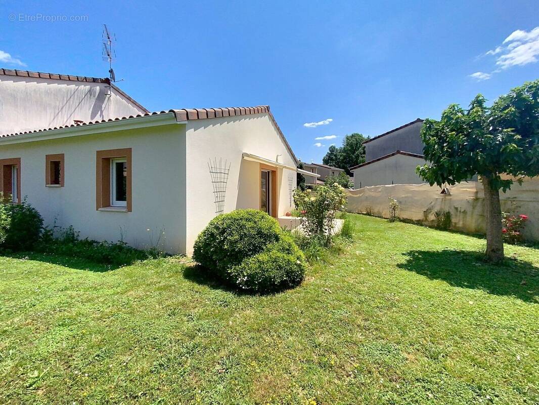 Photo 1 - Maison à LESCURE-D&#039;ALBIGEOIS