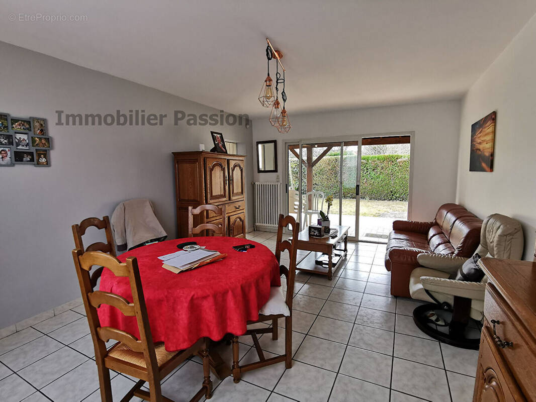 Maison à MURS-ERIGNE