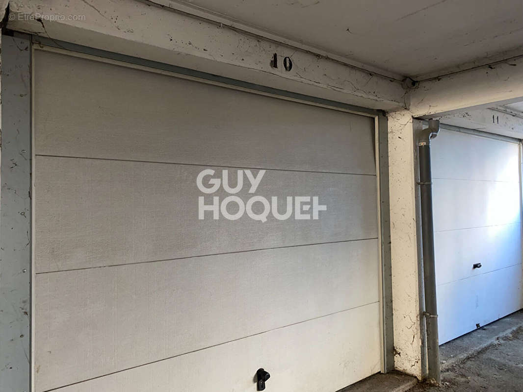 Parking à GIVORS