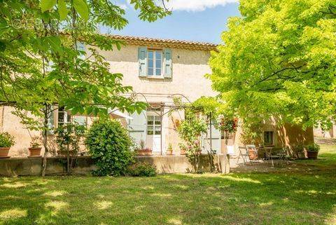 Maison à LA TOUR-D&#039;AIGUES