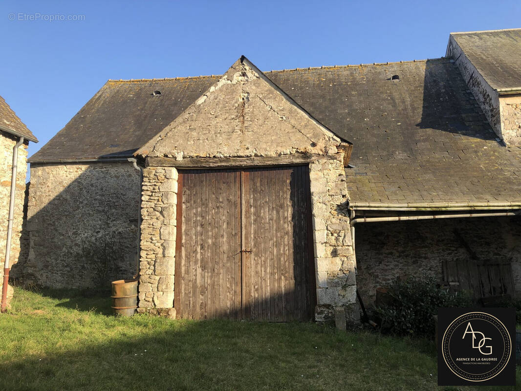 Maison à PLESSIS-SAINT-BENOIST