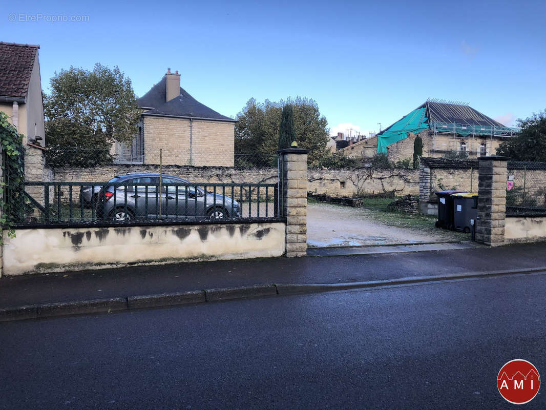 Parking - Appartement à BEAUNE
