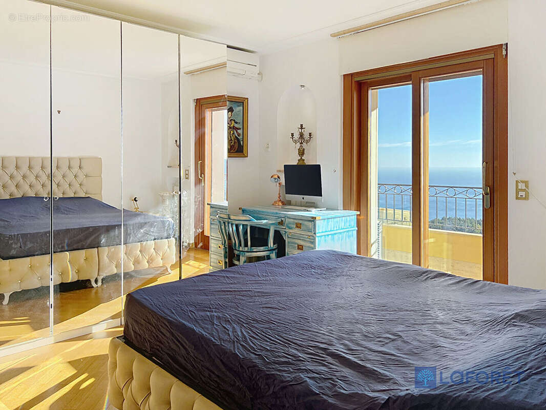 Appartement à EZE