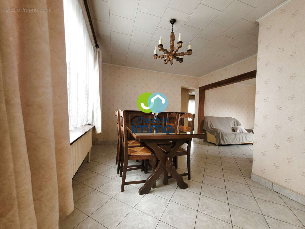 Maison à ANNAY