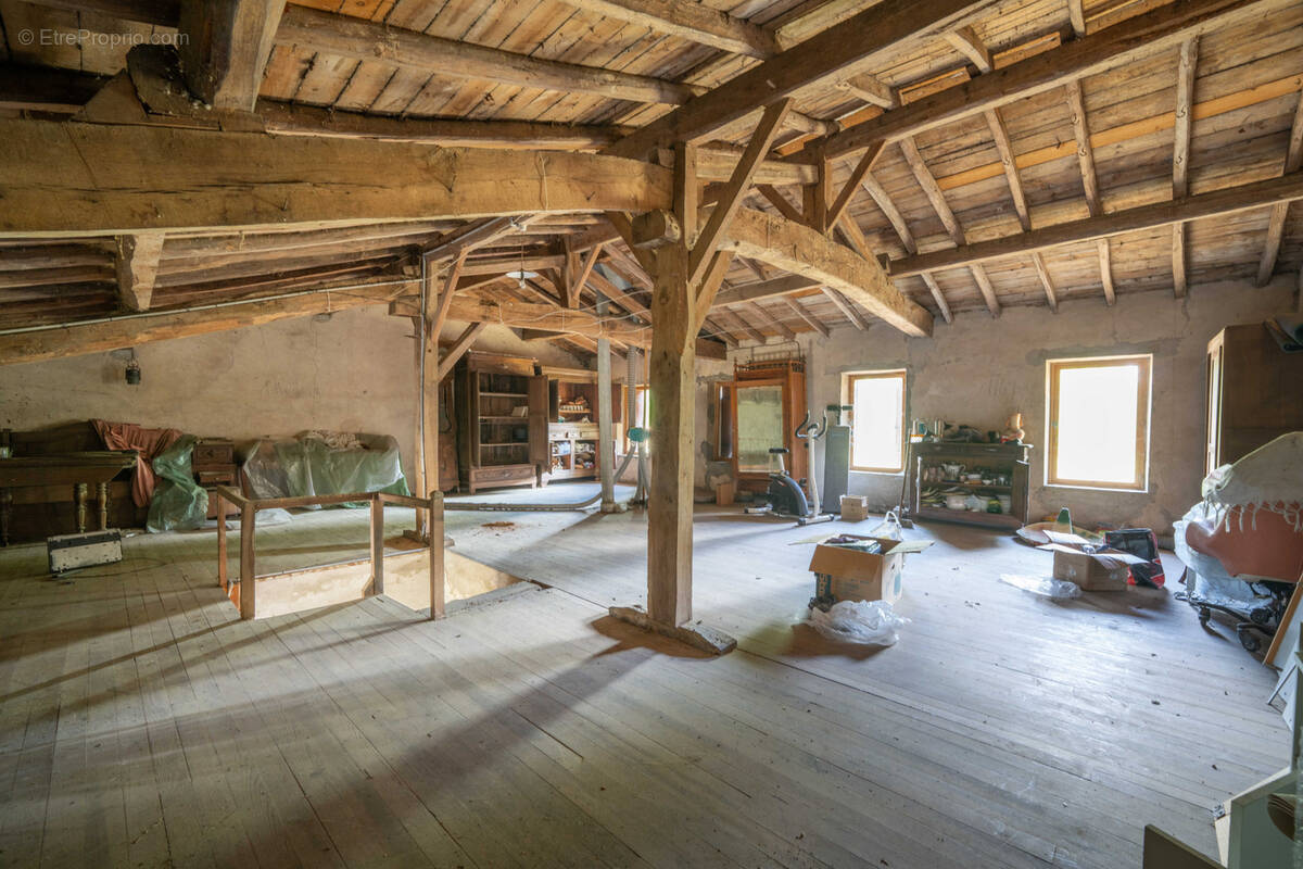 Maison à SALLES