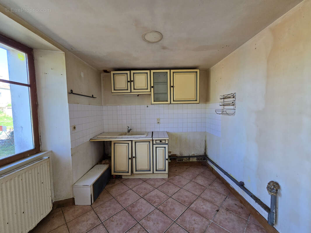 Maison à BETON-BAZOCHES