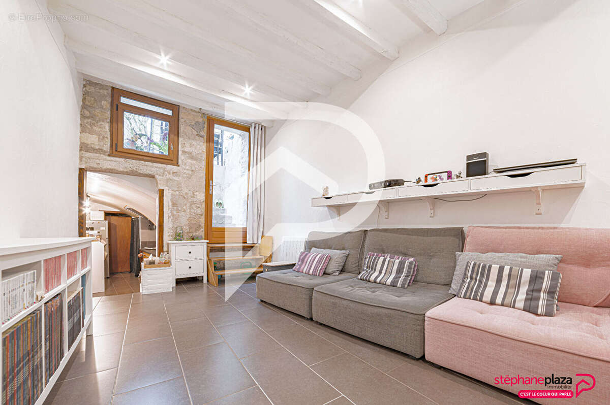Appartement à NEUVILLE-SUR-OISE