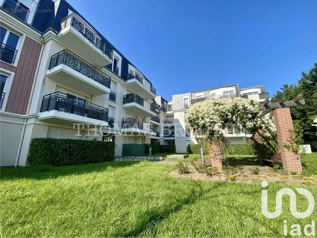 Photo 1 - Appartement à LE PLESSIS-BOUCHARD