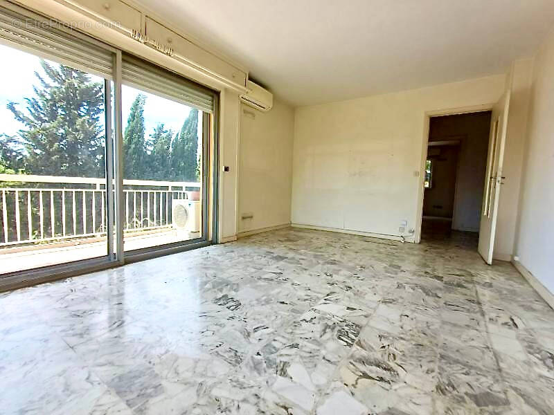Appartement à CAGNES-SUR-MER