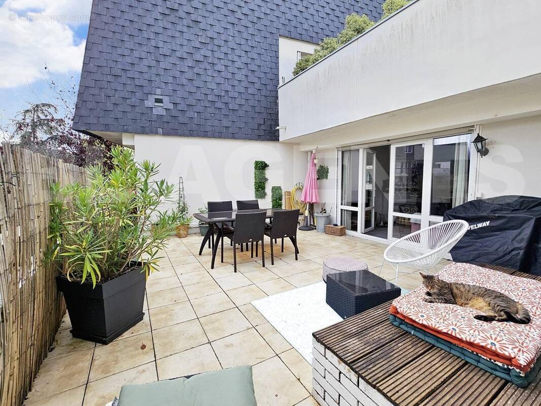 3 - Appartement à COUBRON